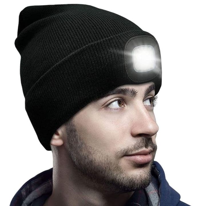 Ax1_tds0469a_Czapka Led USB Black